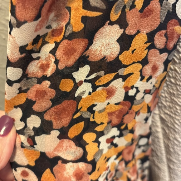 THML Fall Cream & Floral Top Blouse Balloon Sleeves Women’s Sz Medium - Picture 5 of 9